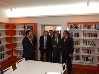 La Biblioteca Manuel Alcántara abre sus puertas en Torre de Benagalbón con 2.387 publicaciones