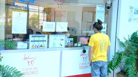 La Cueva del Tesoro de Rincón de la Victoria reabrirá al público este sábado coincidiendo con el Día Mundial de las Cuevas y el Mundo Subterráneo