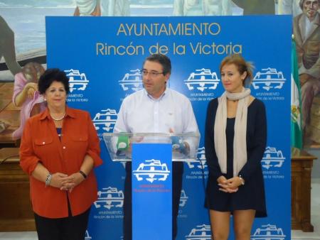 Rincón de la Victoria acoge el XV Encuentro de Mayores de la Axarquía con la asistencia de 3.000 personas