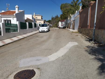 El Ayuntamiento de Rincón de la Victoria adjudica el proyecto de mejora de pavimentos rodados y peatonales en 15 viales del municipio por un importe de 408.400 euros