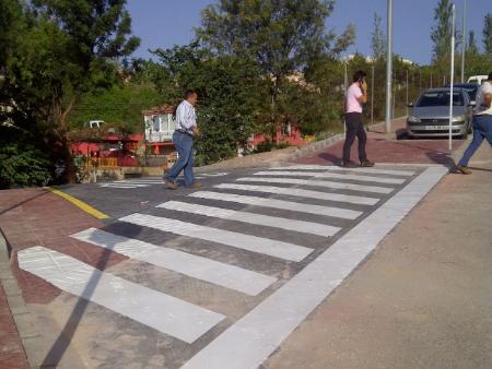 Finalizadas las obras de mejora de la seguridad vial en el arroyo Pajaritos y calle Divisoria
