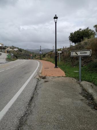 El Ayuntamiento de Rincón de la Victoria licita el proyecto de obras de construcción de acerado en la Carretera de Benagalbón por una inversión de 299.902 euros
