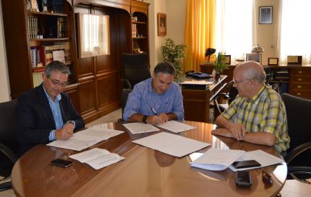 La Diputación invertirá este año 600.000 euros en Rincón de la Victoria para la mejora del campo de fútbol y un plan de asfaltado