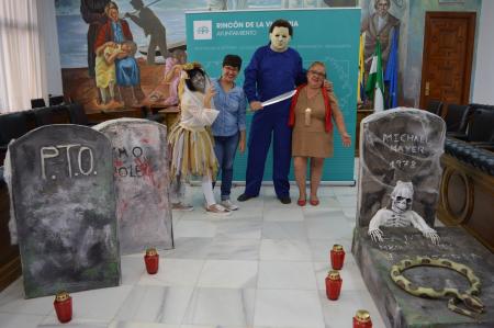 Rincón celebra la Fiesta de Halloween con actividades infantiles y una noche de Terror en los Túneles de La Cala del Moral