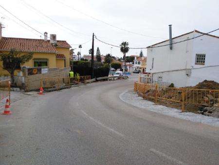 Iniciadas las obras de construcción de acerado en Calle Mistral para eliminar uno de los puntos negros más significativos de la red viaria municipal