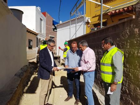 Iniciadas las obras de mejora de infraestructuras en la barriada Los Fernández con una inversión de más de 114.000 euros