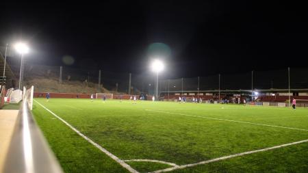 El Campo de Futbol de Rincón de la Victoria ahorra más del 60% de energía mediante la instalación de iluminación LED