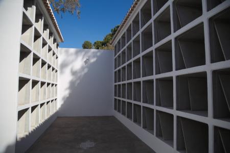 Finalizadas las obras de ampliación de nichos en el Cementerio de La Cala del Moral