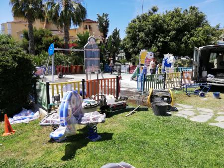 El Ayuntamiento de Rincón de la Victoria continúa con el Plan de mejoras y rehabilitación de parques infantiles en las zonas de Los Rubios y la Aurora