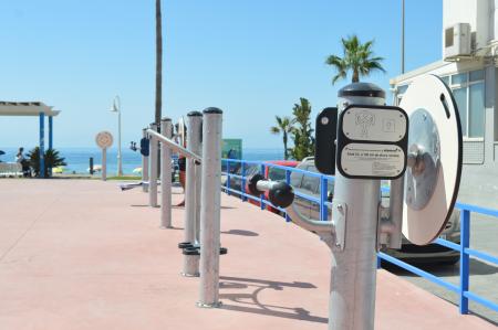 El Ayuntamiento de Rincón de la Victoria continúa completando la red de parques biosaludables del municipio con un nuevo equipamiento en la localidad