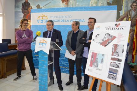 Rincón de la Victoria presenta el proyecto de un nuevo Skatepark en la zona de Huerta Julián con un presupuesto de 105.000 euros