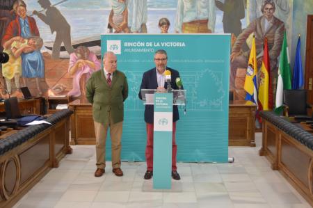 El Ayuntamiento de Rincón de la Victoria refinancia tres operaciones de crédito que suponen un ahorro de 2 millones de euros para las arcas municipales