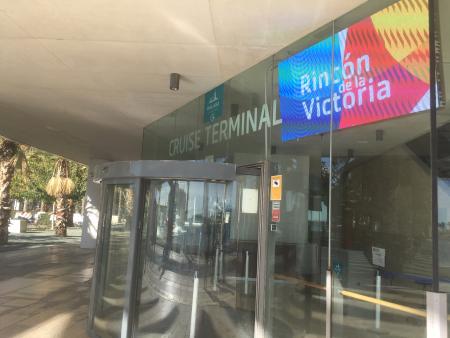 Rincón de la Victoria inicia una nueva campaña de promoción en la capital malagueña para atraer al turismo de crucero y visitantes