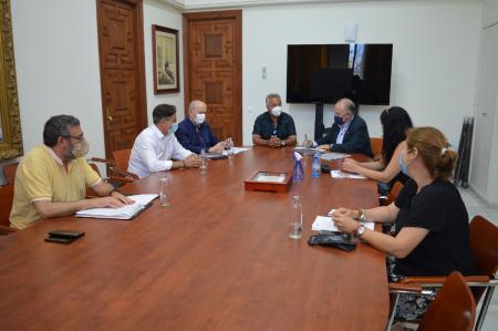 El Ayuntamiento de Rincón de la Victoria pone en marcha una nueva línea de ayudas para PYMES y autónomos dotado con 400.000 euros