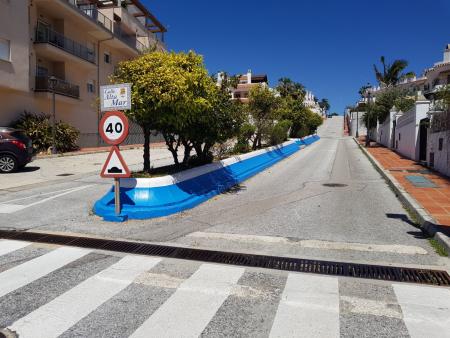 El Ayuntamiento ejecuta actuaciones de repintado de señalización y espacios públicos para mejorar la seguridad vial e imagen del municipio