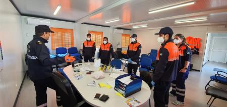 Rincón de la Victoria cuenta para hoy con un dispositivo especial de 70 efectivos con motivo del primer día de salida de los menores a la calle