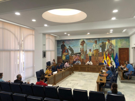 El Ayuntamiento de Rincón de la Victoria hará un esfuerzo en materia de limpieza y acondicionamiento de los colegios de cara al inicio del curso escolar