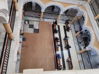 Imagen El Ayuntamiento de Rincón de la Victoria inicia una nueva actuación de mejora de accesibilidad en las instalaciones de la Casa Consistorial