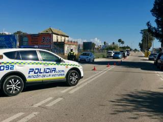 El Ayuntamiento de Rincón de la Victoria adquiere un etilómetro evidencial portátil de última generación para la Policía Local