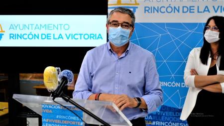 El Ayuntamiento de Rincón de la Victoria abre el plazo de inscripción en la campaña de bonos al comercio `Rincón + Cerca´