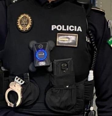 La Policía Local de Rincón de la Victoria adquiere cámaras de vídeo portátiles unipersonales para garantizar la transparencia en las actuaciones policiales