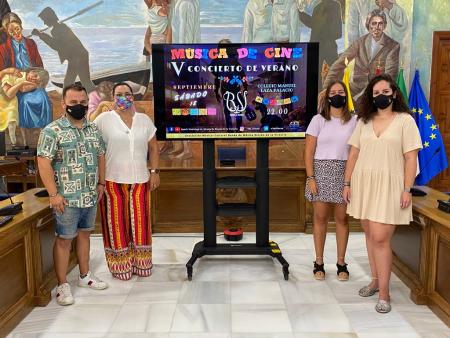 Rincón de la Victoria celebra el V Concierto de Verano de música de cine con la interpretación de las bandas sonoras de éxito