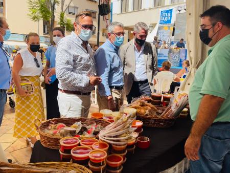 Rincón de la Victoria abre el Mercado `Sabor a Málaga´ que se une a la programación de la Fiesta de Boquerón Victoriano durante el fin de semana