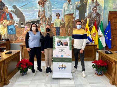 La Sala Las Musas acoge la representación de la primera obra teatral del proyecto intergeneracional `Mano a Mano´ organizado por Bienestar Social en colaboración con la Asociación DYAR