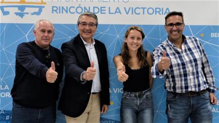 Rincón de la Victoria patrocinará a la joven atleta rinconera, Paula de Santos