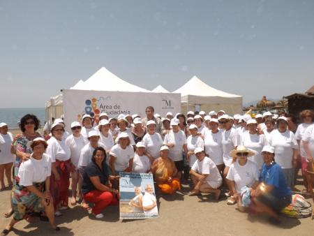 Medio centenar de mayores participan hoy en el I Circuito de Playa y Ocio