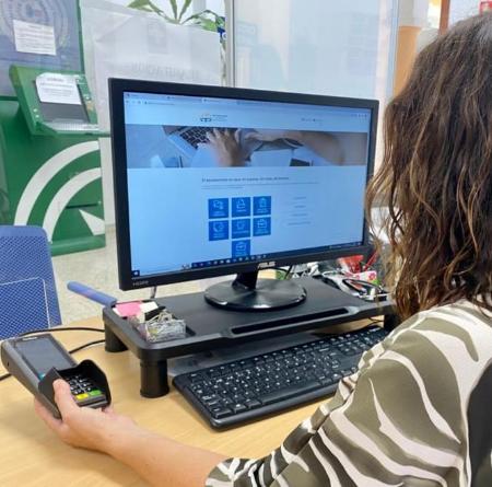 El Ayuntamiento de Rincón de la Victoria facilita a los ciudadanos el abono de tasas municipales mediante el pago con tarjeta