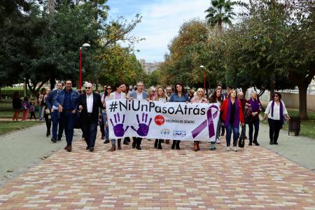 Rincón de la Victoria se une para visibilizar a las víctimas de la violencia machista