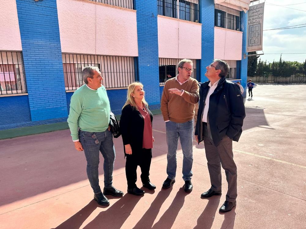 Imagen El Ayuntamiento de Rincón de la Victoria lleva a cabo una renovación integral de los aseos de Infantil del CEIP Tierno Galván