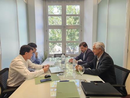 El Ayuntamiento de Rincón de la Victoria impulsa la búsqueda de soluciones para el transporte interurbano con Málaga