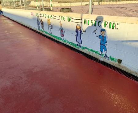 El Ayuntamiento de Rincón de la Victoria acondiciona los accesos al CEIP María del Mar Romera