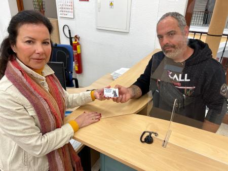 El Ayuntamiento de Rincón de la Victoria mejora la identificación para la tenencia de perros peligrosos