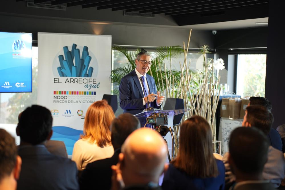 Imagen Salado: “Rincón de la Victoria será un referente internacional en economía azul generando modelos de producción sostenible y protección ambiental del litoral”