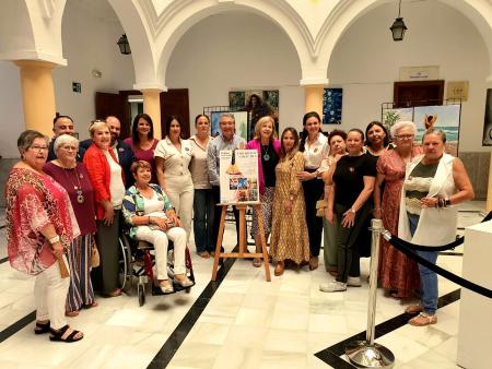 El Ayuntamiento de Rincón de la Victoria acoge una muestra de pintura de la Asociación de Mujeres Benalbinas