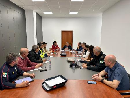 El Ayuntamiento de Rincón de la Victoria despliega casi un centenar de efectivos con un amplío operativo de seguridad y emergencias ante la alerta roja por fuertes precipitaciones