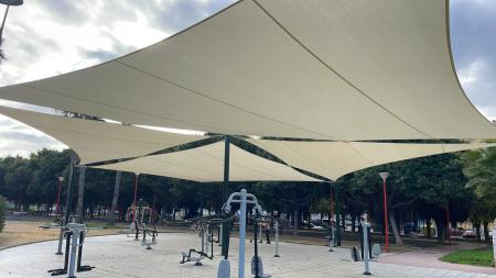 El Parque Huerta Julián cuenta con una nueva zona de sombra de 328 metros cuadrados