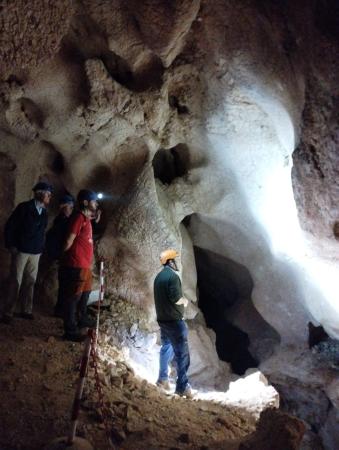 Las cuevas de Rincón de la Victoria, epicentro de la investigación internacional sobre arte rupestre prehistórico