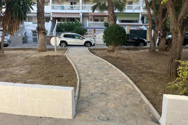 Nuevo pasaje en un parque de la Cala. 