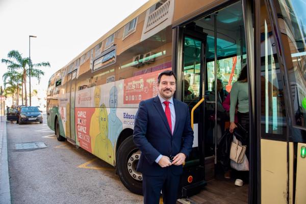 El Ayuntamiento de Rincón de la Victoria y el Consorcio de Transportes reactivan la línea de autobús M164 entre La Cala del Moral y Málaga capital