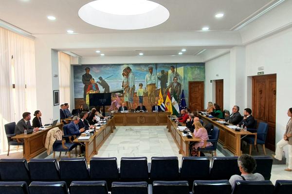El Pleno designa a Francisco Ruiz para continuar como juez de paz de Rincón de la Victoria
